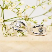 ΣΚΟΥΛΑΡΙΚΙΑ EAR SENSE SILVER HOOP OPEN DESIGN w/CRYSTAL ES 88