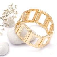 BR-8 GOLD TEXTURED RECTANGLE STRETCH BRACELET 30MM
