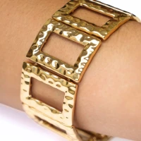 BR-8 GOLD TEXTURED RECTANGLE STRETCH BRACELET 30MM